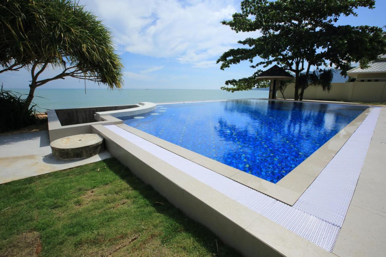 Wis Beach Khanom Luaran gambar